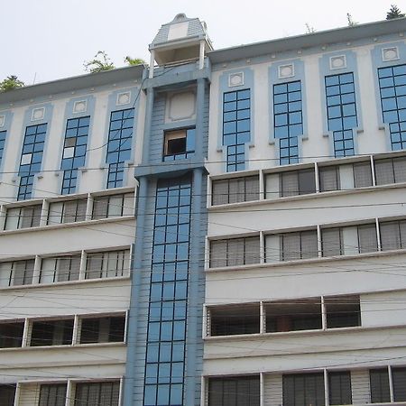 Vishwaratna Hotel Guwahati Dış mekan fotoğraf