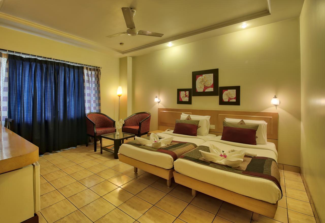 Vishwaratna Hotel Guwahati Dış mekan fotoğraf