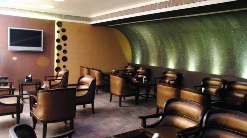 Vishwaratna Hotel Guwahati Dış mekan fotoğraf