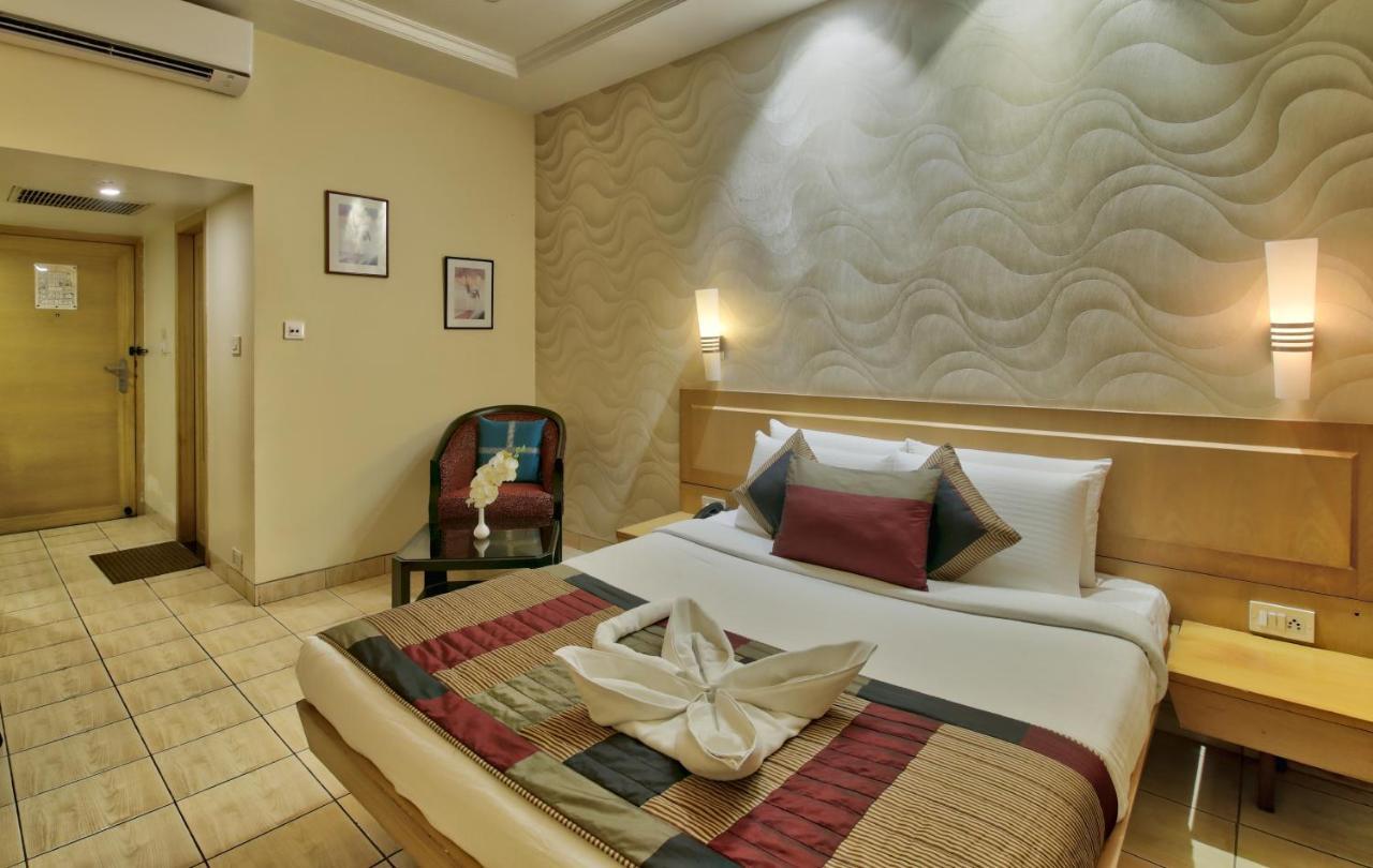 Vishwaratna Hotel Guwahati Dış mekan fotoğraf