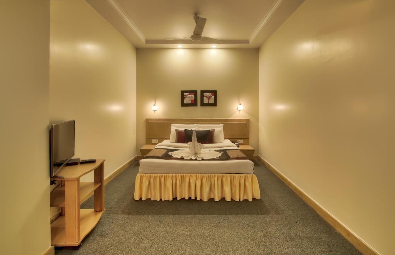 Vishwaratna Hotel Guwahati Dış mekan fotoğraf