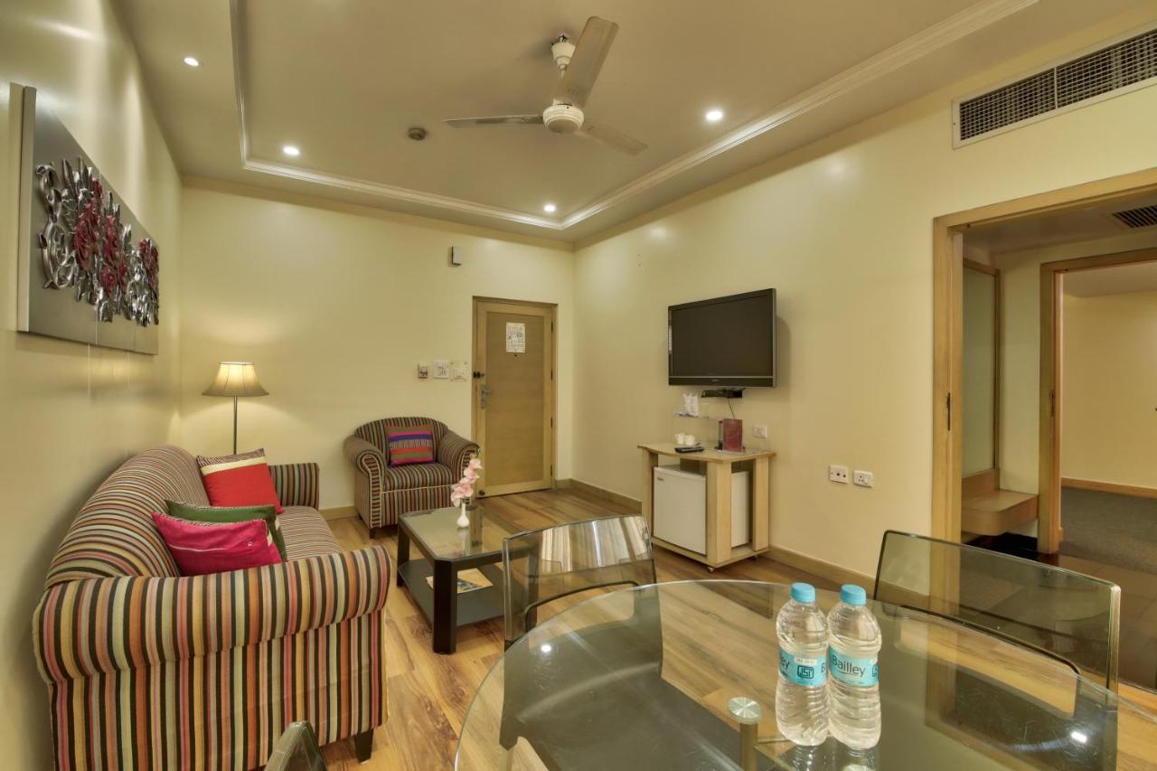 Vishwaratna Hotel Guwahati Dış mekan fotoğraf