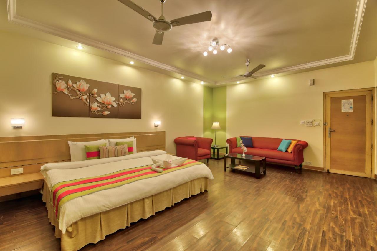Vishwaratna Hotel Guwahati Dış mekan fotoğraf