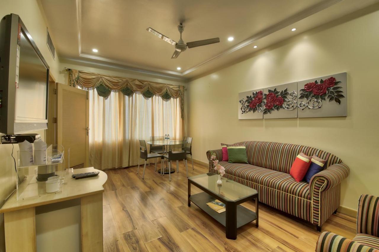 Vishwaratna Hotel Guwahati Dış mekan fotoğraf