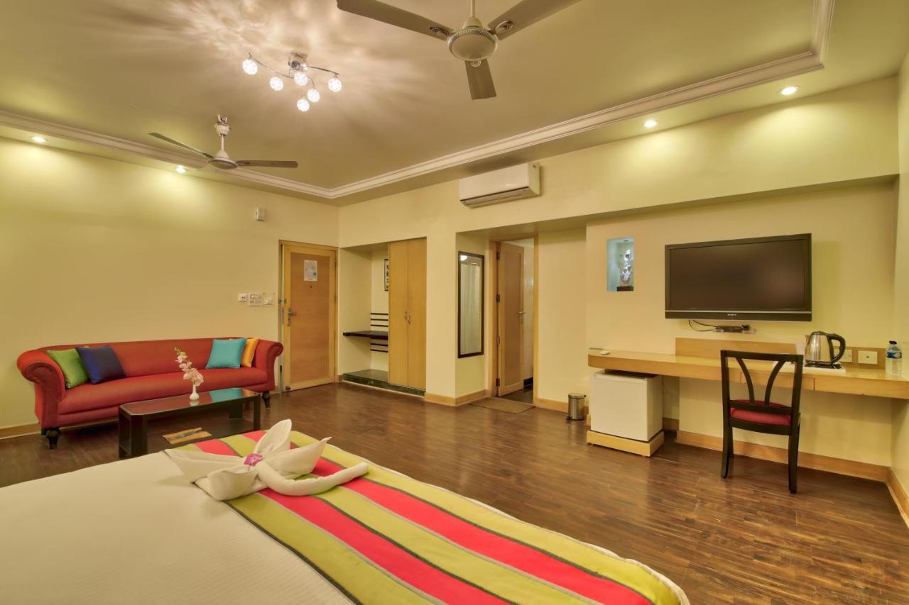 Vishwaratna Hotel Guwahati Dış mekan fotoğraf