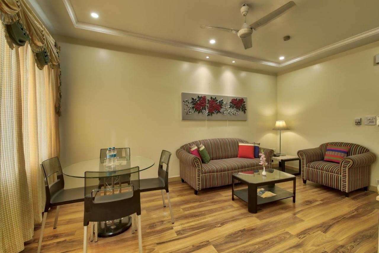 Vishwaratna Hotel Guwahati Dış mekan fotoğraf